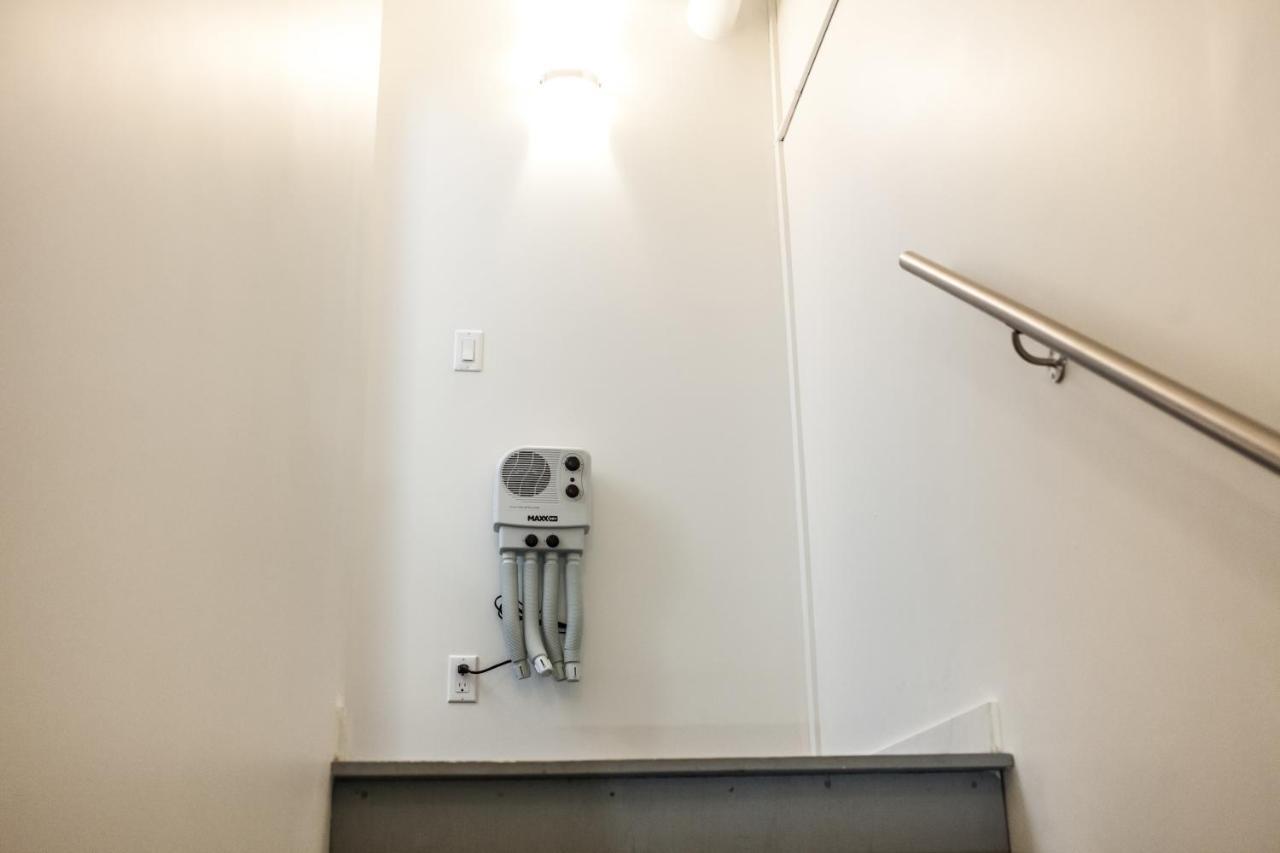 Novlan Suite By Revelstoke Vacations מראה חיצוני תמונה
